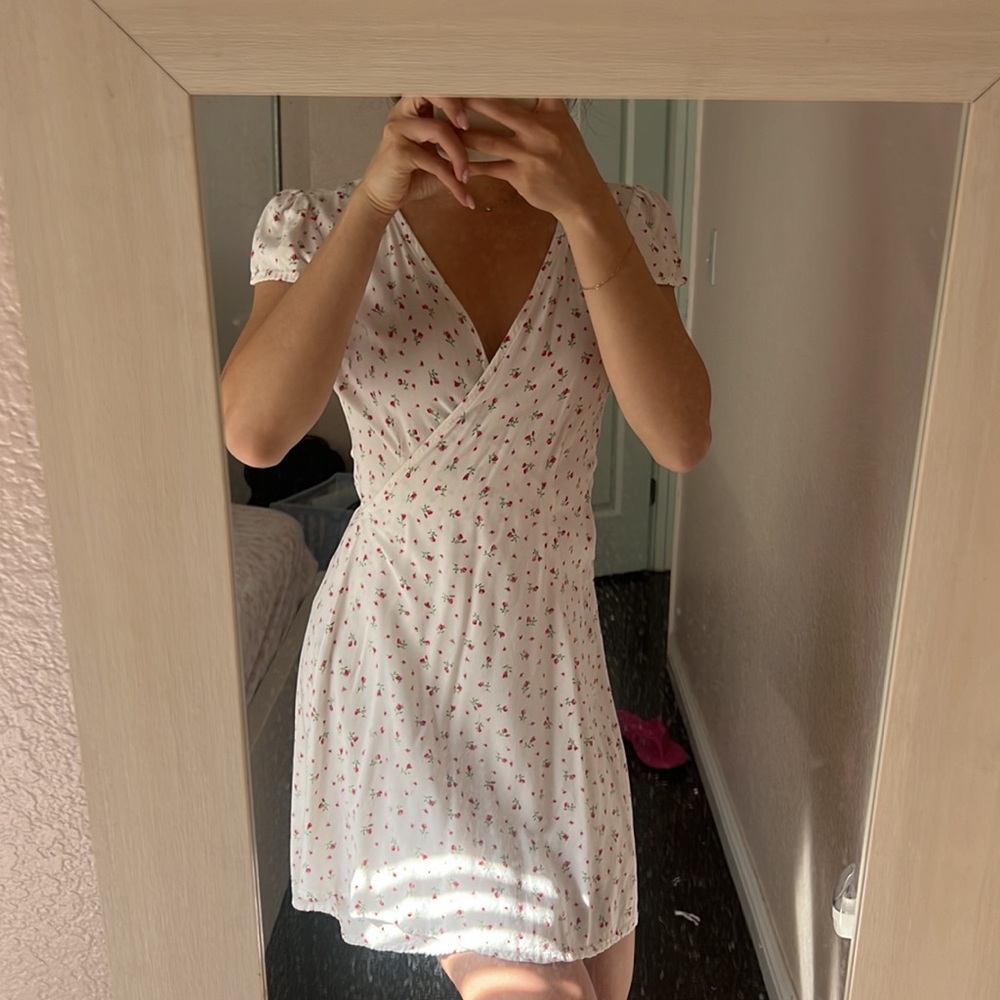 Brandy Melville wrap dress